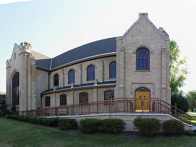 A panoramic view of Longview Community Church in Longview, Washington, a stone community church building.