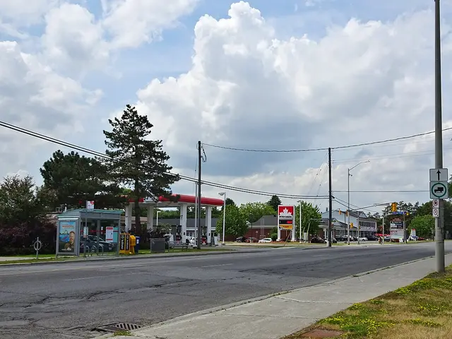 Una calle en Blackburn Hamlet, Ottawa.